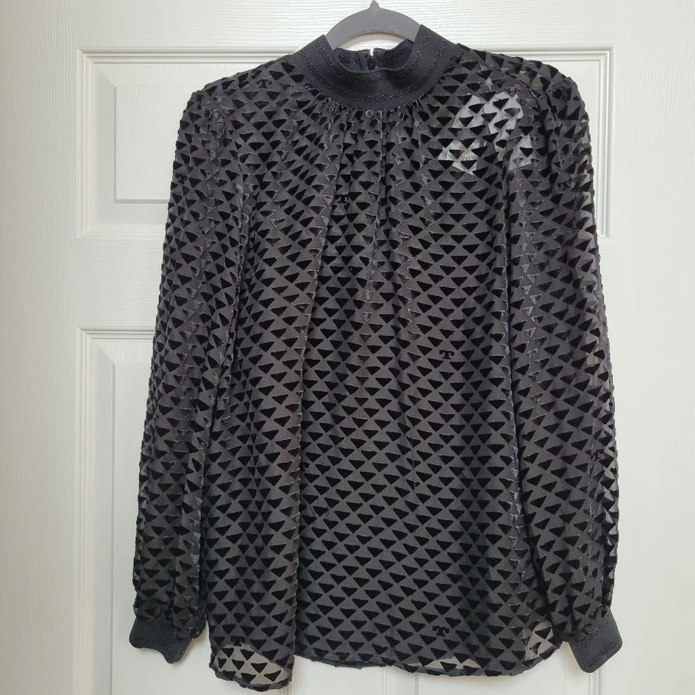 *NWT* Chic Tory Burch Sheer Velvet Burnout Blouse W/Triangle Geo Design Size 6